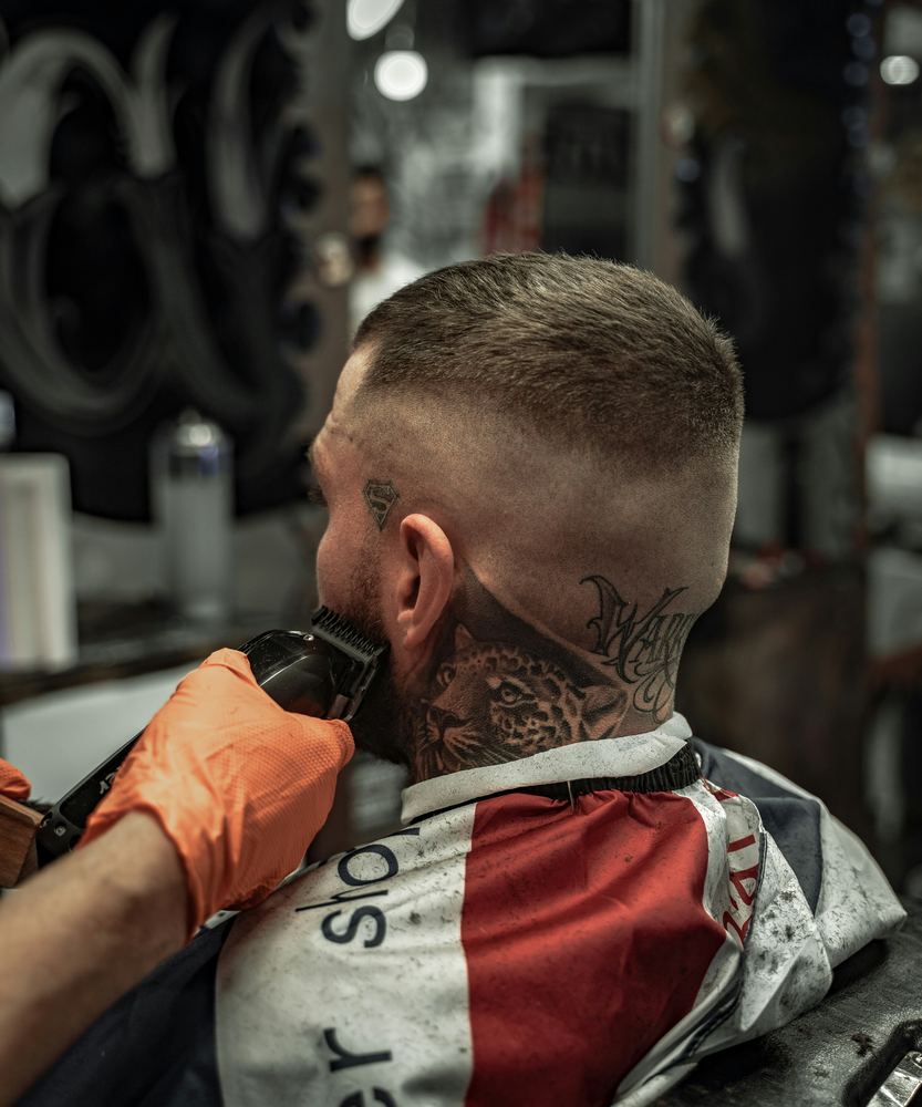 Men’s bald fade at FlexCuts Barbershop